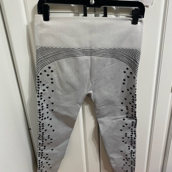 Fabletics size large two piece set nwot - Picture 6 of 7